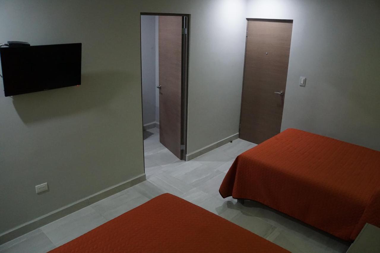Hotel Hc Express Монтерей Екстериор снимка